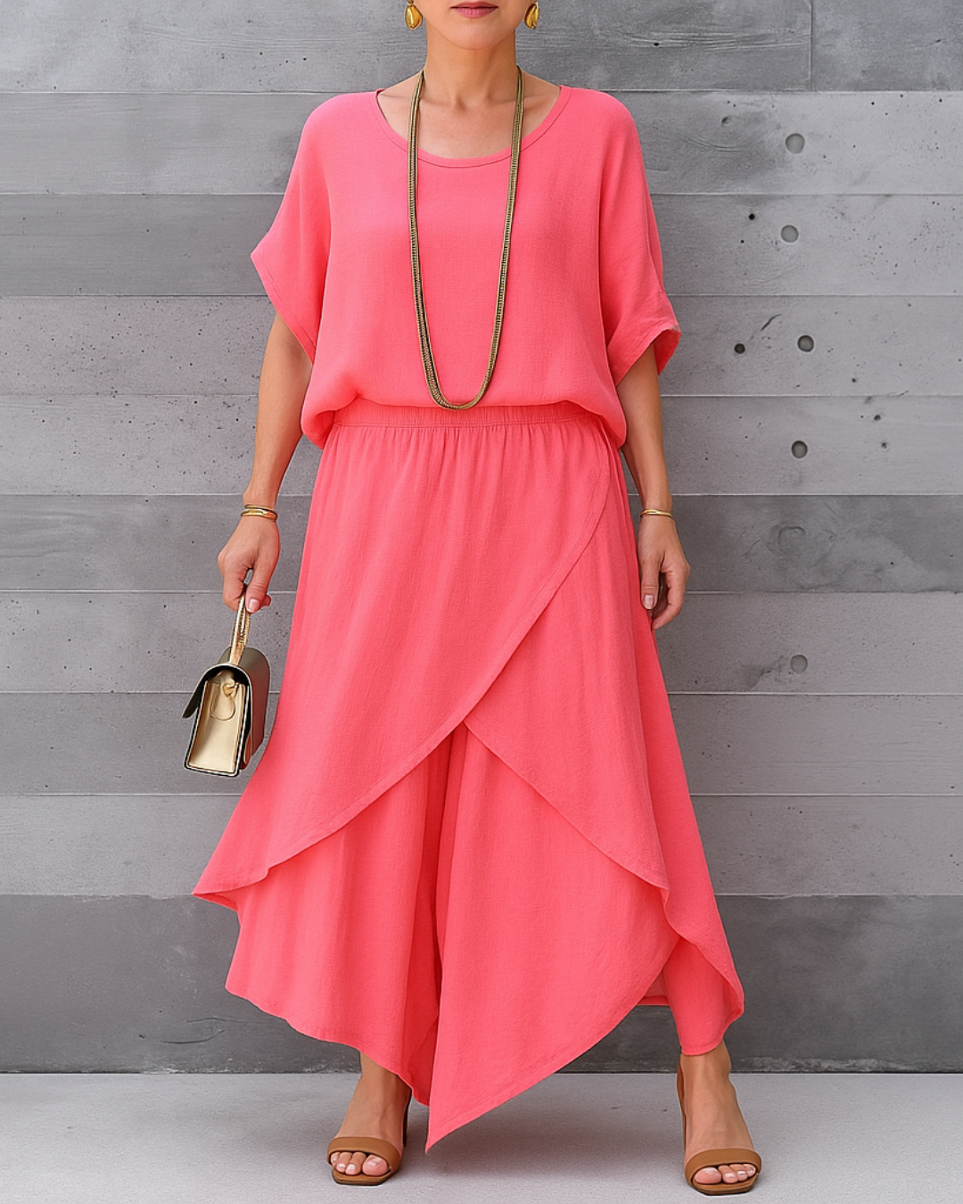 Conjunto de 2 peças com blusa folgada e calças largas com fenda