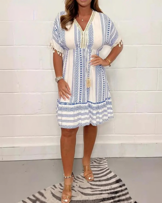 Vestido Elegante com Renda e Estampado