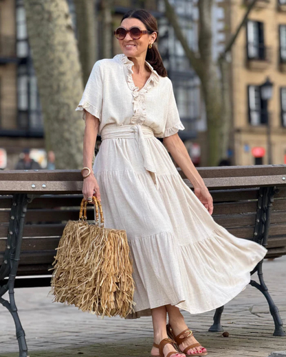 Vestido longo de linho, com ajuste no meio