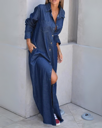 Vestido informal com abertura e botões para mulher