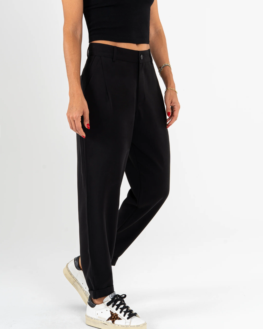 Calças de cintura alta e corte reto para mulher