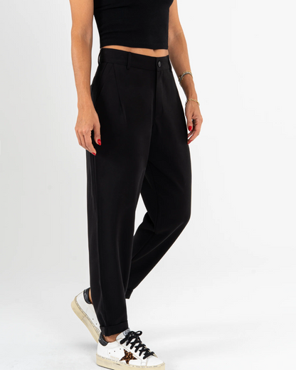 Calças de cintura alta e corte reto para mulher