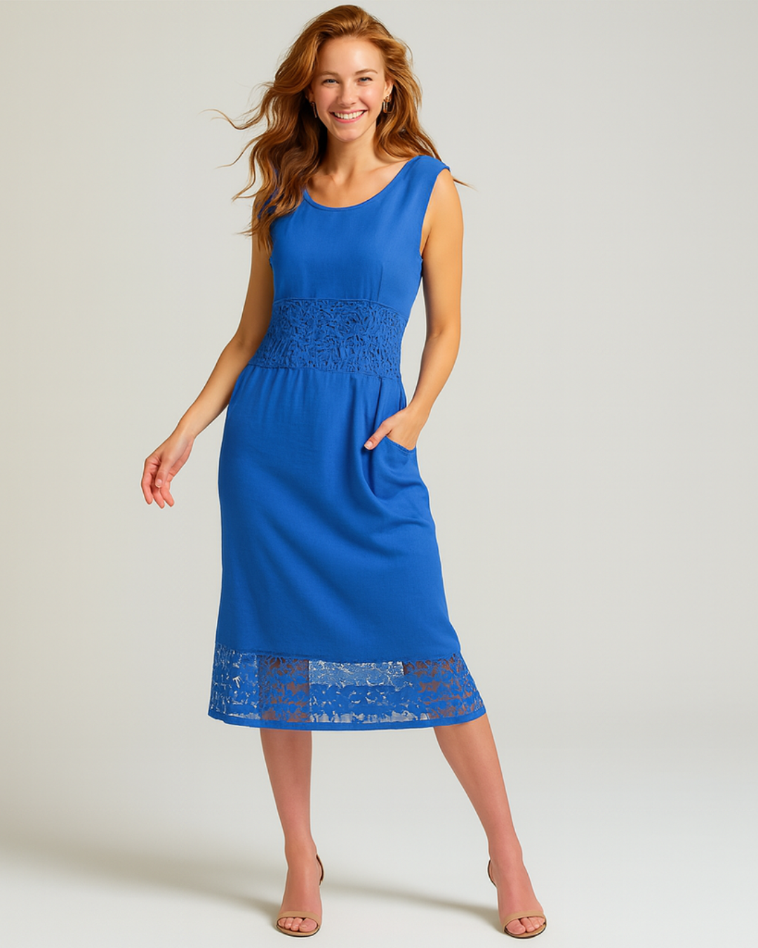 Vestido casual sem mangas e com renda