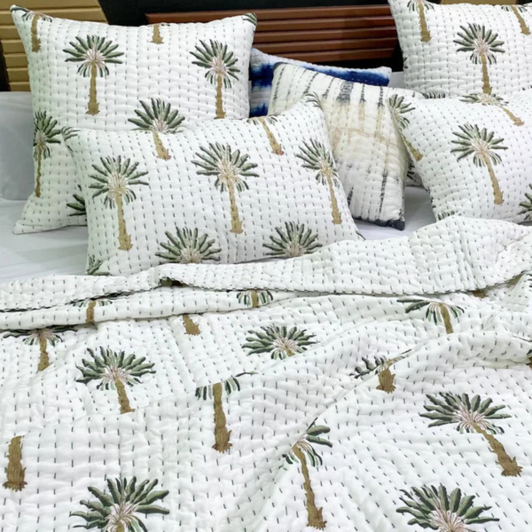 Conjunto Completo de Roupa de Cama, Lençóis, Fronhas e Colcha.