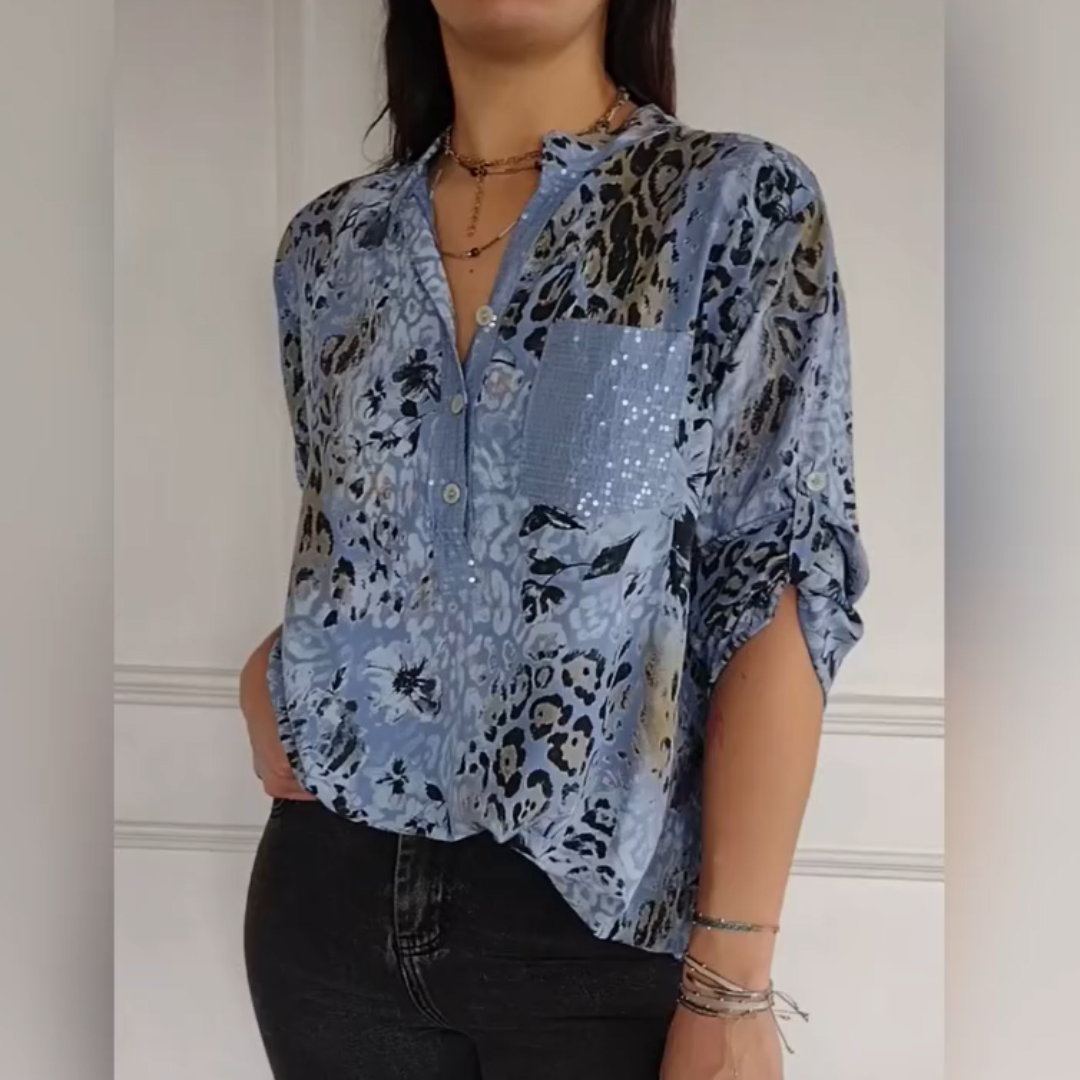Camisa Casual Feminina com Estampado de Meio Botão