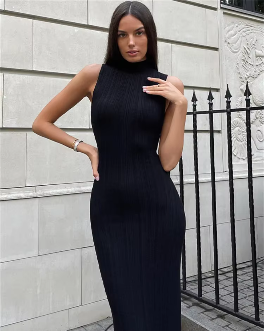 Vestido Elegante de Gola Alta