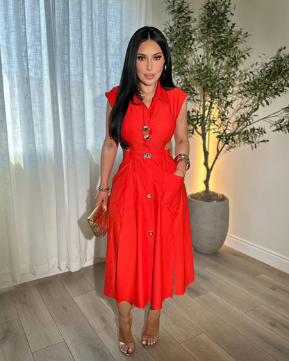 Vestido elegante sem mangas com botões decorativos