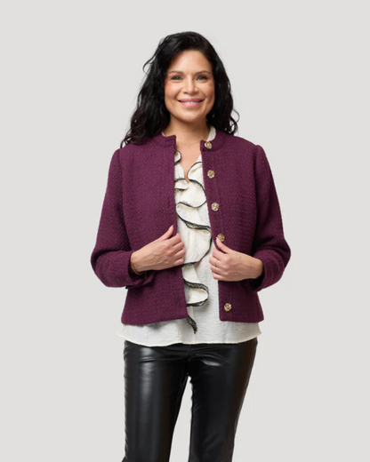 Casaco de gola redonda em tecido bouclé com botões finos