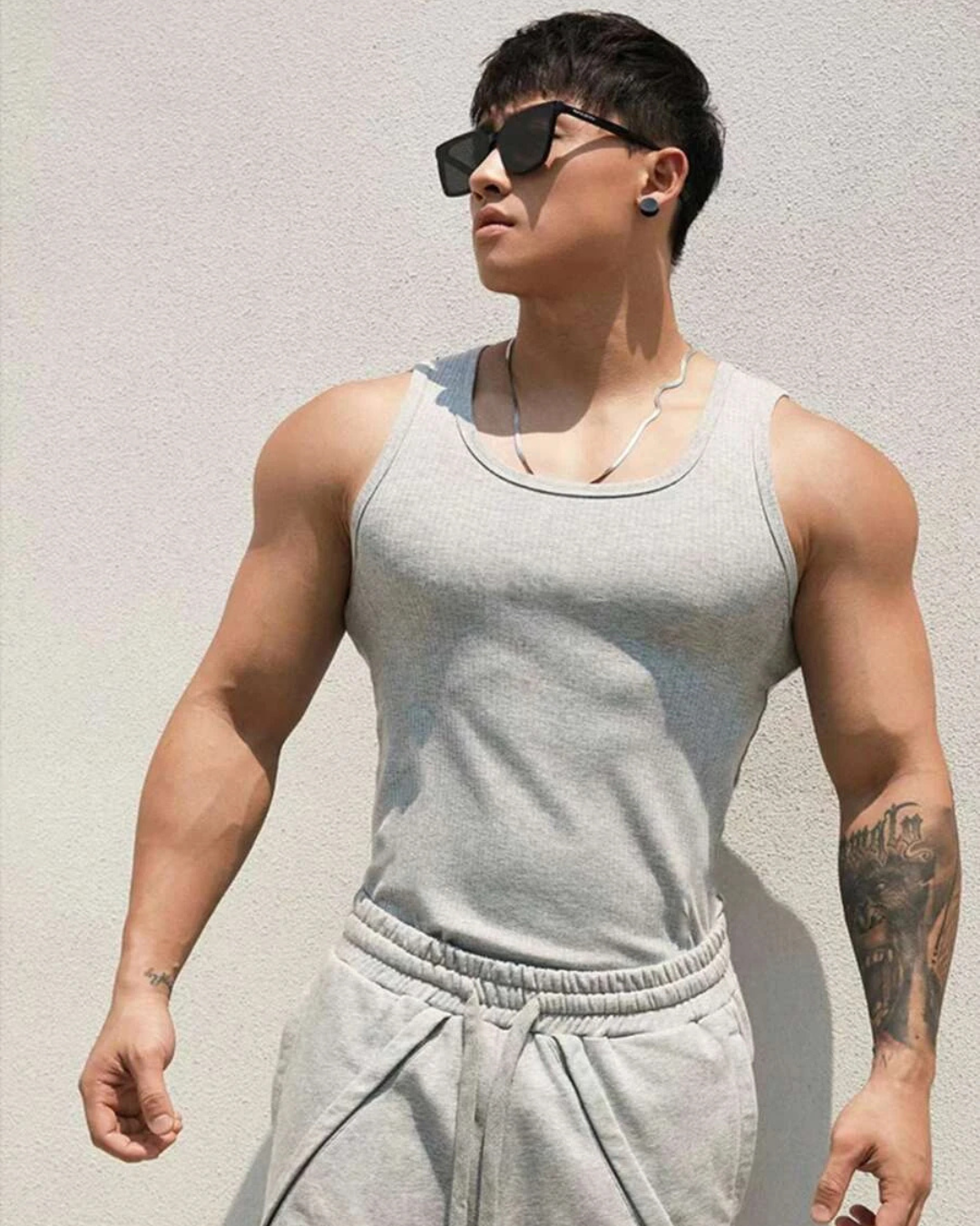 Camiseta Masculina Sem Mangas em Algodão Canelado (OFERTA 2x1)