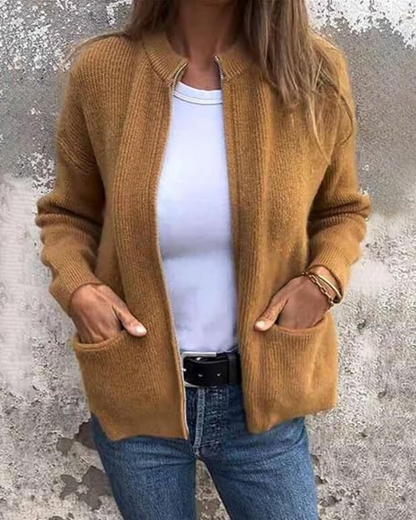 Casaco Curto de Malha Grossa para Mulher com Fecho de Correr e Corte Descontraído