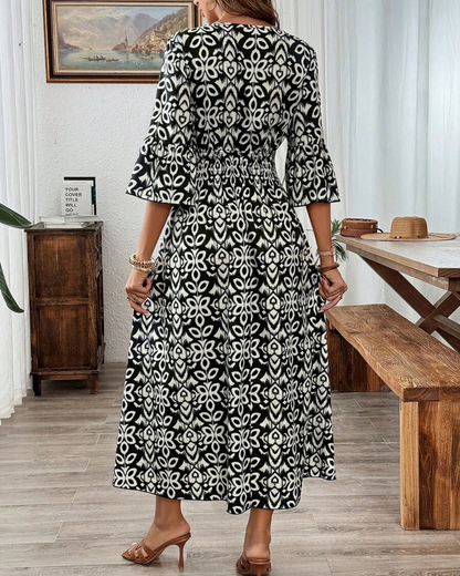 Vestido Comprido Cruzado com Decote em V e Estampado Boémio Casual