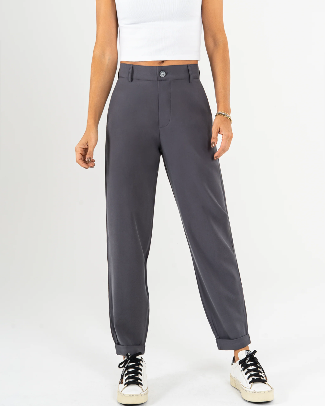 Calças de cintura alta e corte reto para mulher