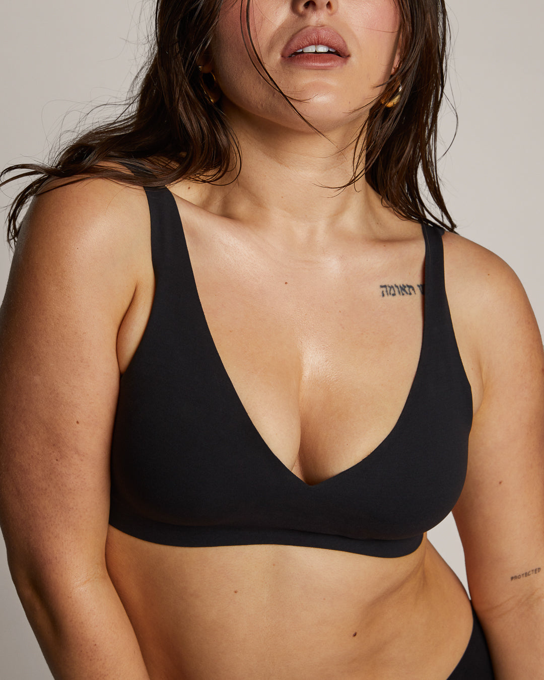 Soutien com Armação Invisível e Decote (OFERTA 2X1)