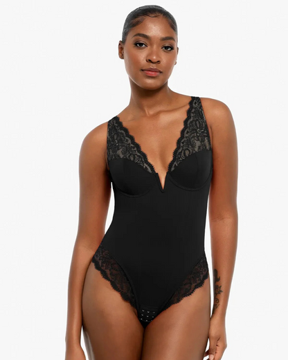 Body Modelador com Decote em V Profundo e Inserção de Renda