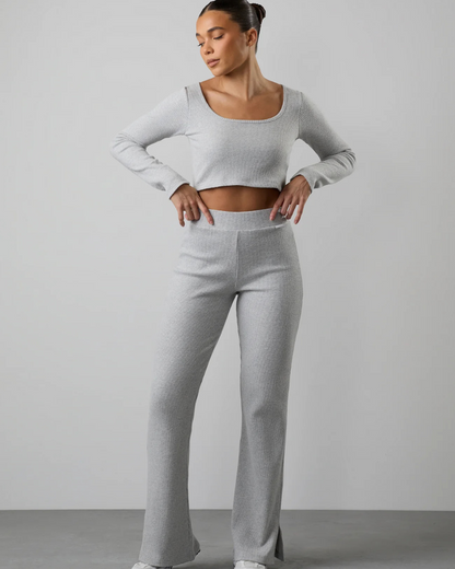 Conjunto de Manga Comprida com Decote Quadrado e Calças com Abertura