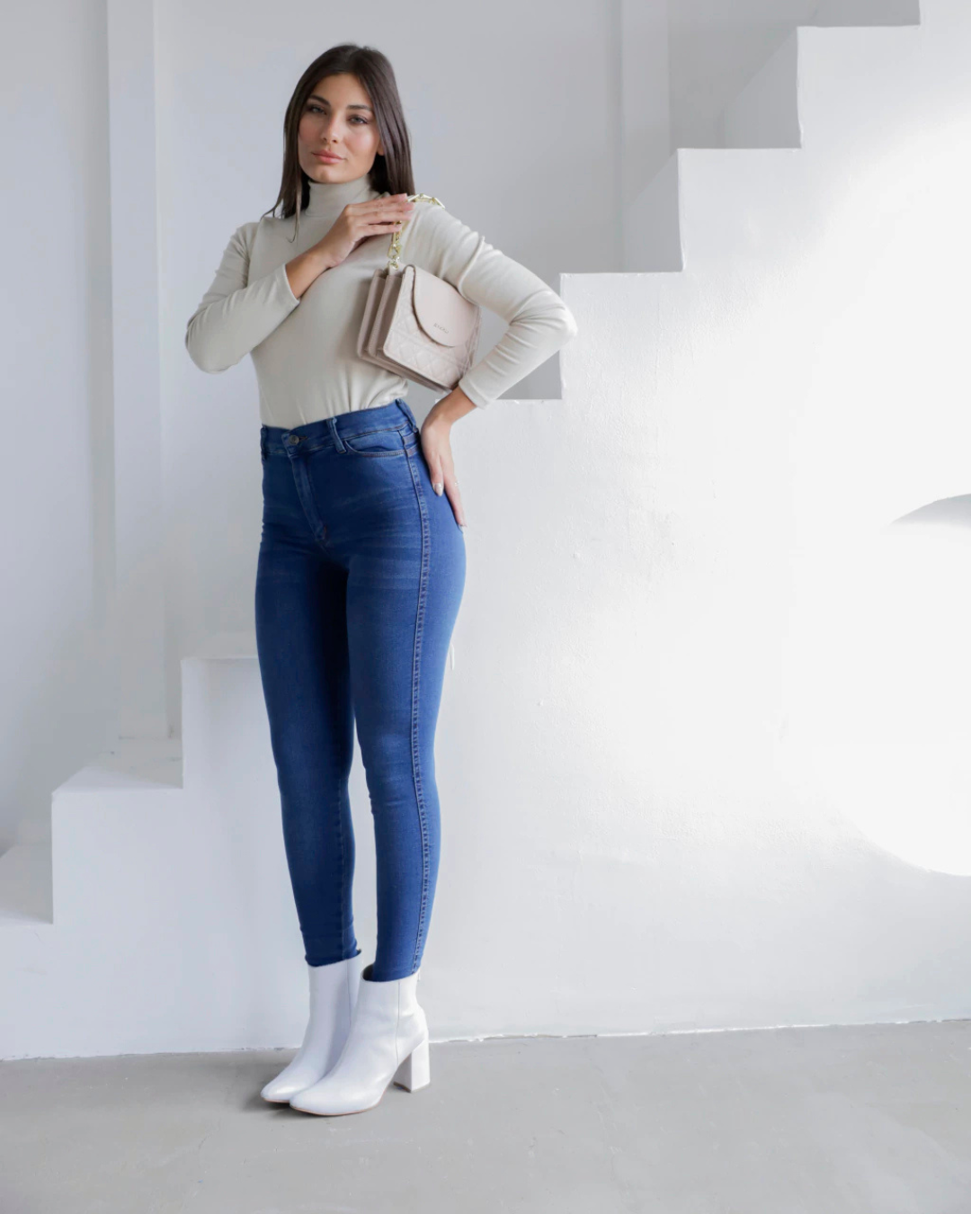 Calças de ganga clássicas de cintura alta para mulher