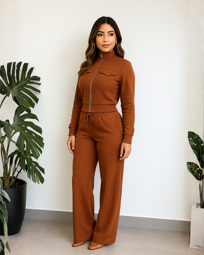 Conjunto elegante com tecido elástico para mulher