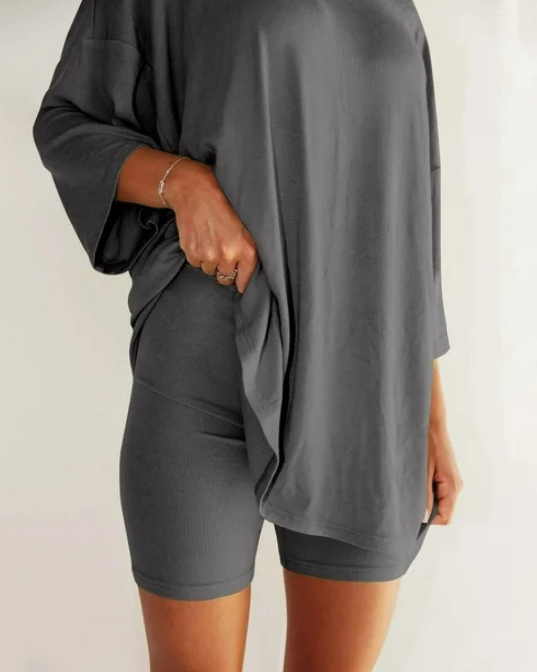 Conjunto Casual de Conforto Diário com Toque Minimalista