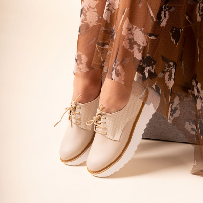 Sapatos de Plataforma Casuais para Mulher com Atacadores e Design Texturado