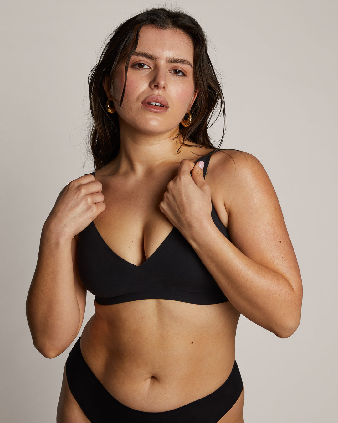 Soutien com Armação Invisível e Decote (OFERTA 2X1)