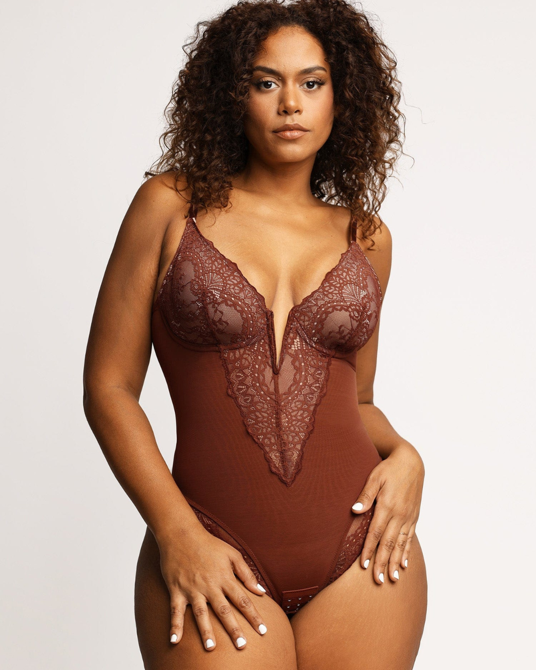 Corpete de Renda com Decote em V Profundo