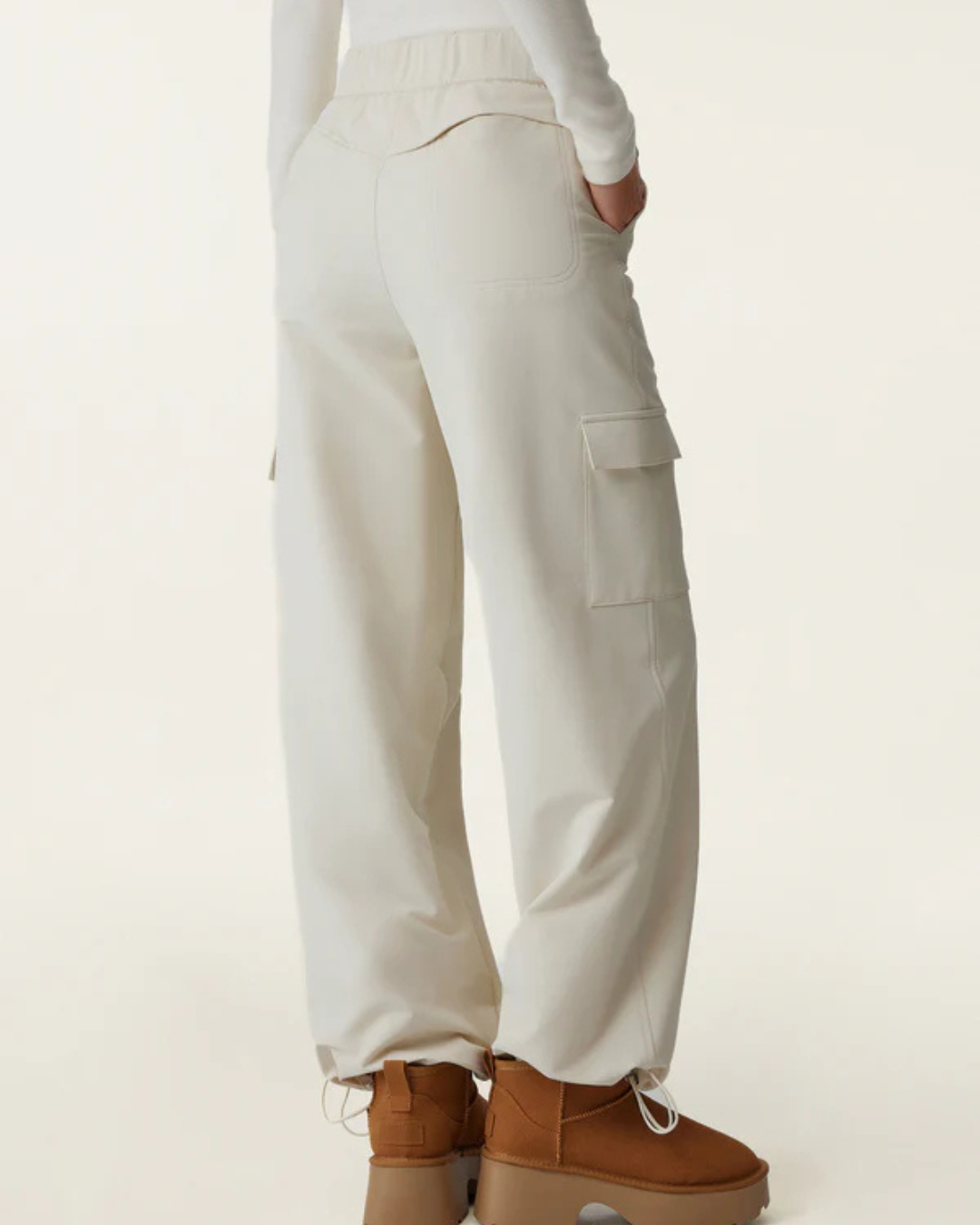 Calças Cargo Impermeáveis com Forro Polar e Bolsos Multifuncionais para Climas Frios