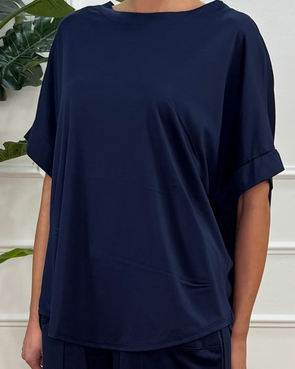 Conjunto de camisa e calças largas para mulher