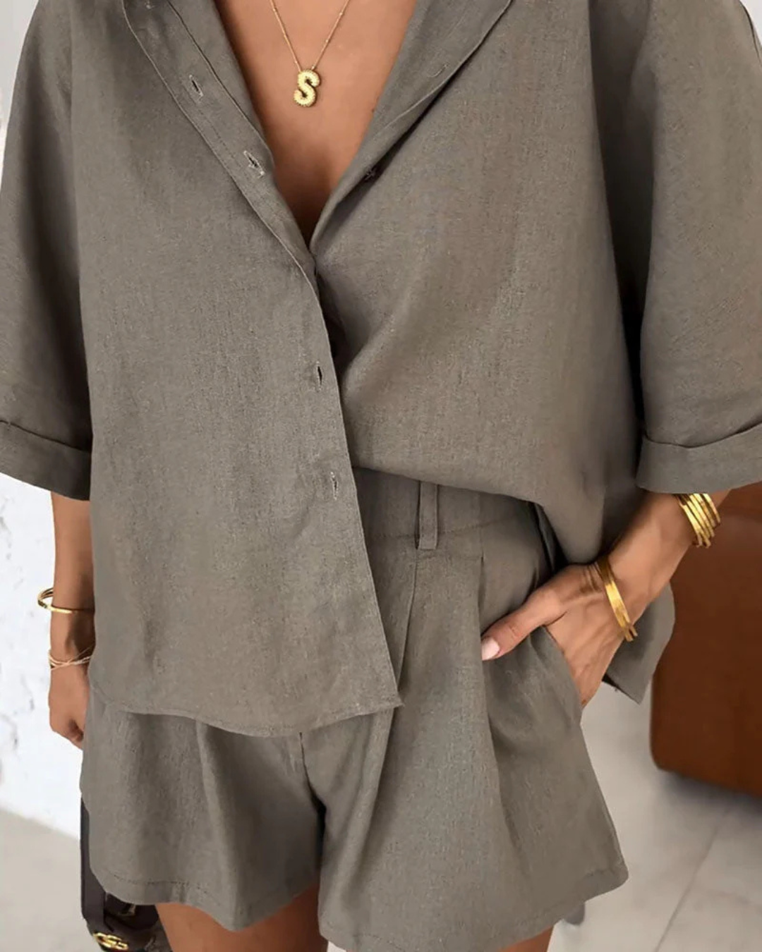 Conjunto Casual de Blusa e Calções Largos para Usar no Dia a Dia