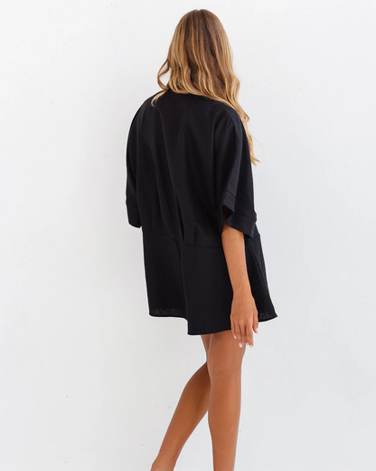 Macacão de Linho com Mangas Largas e Design Solto para um Estilo Fresco e Elegante