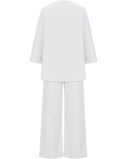 Conjunto casual feminino de duas peças em algodão e linho com decoração de botões