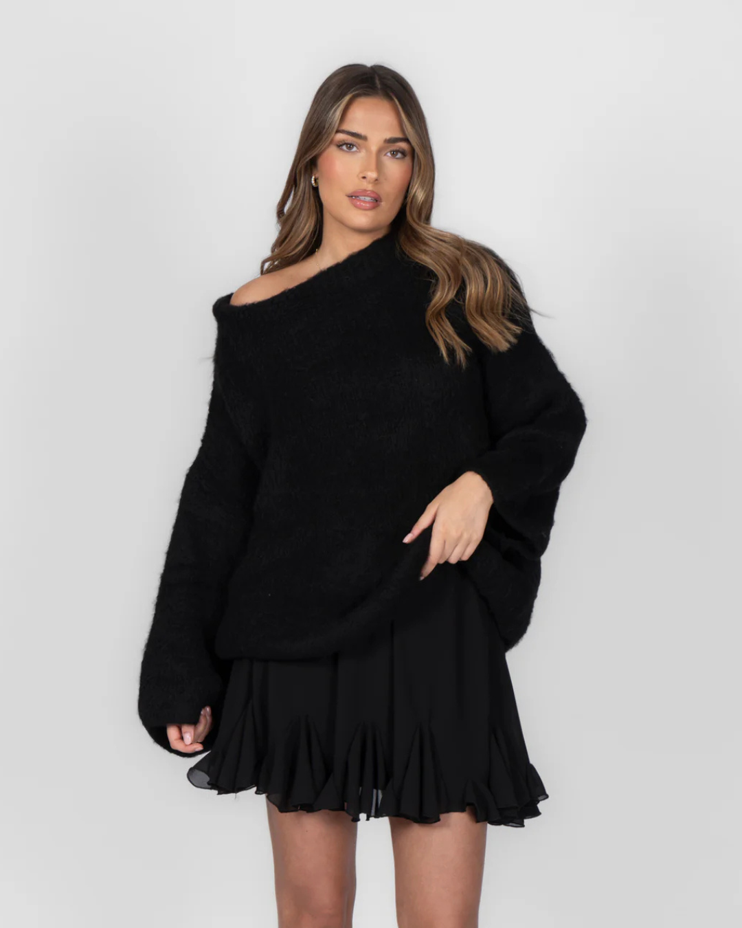 Camisola de malha ultra macia com ombros descobertos para mulher