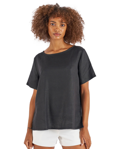 Blusa de Linho em Cor Natural com um Design Solto e Mangas Curtas