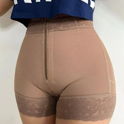 Calções com fecho de correr para as nádegas