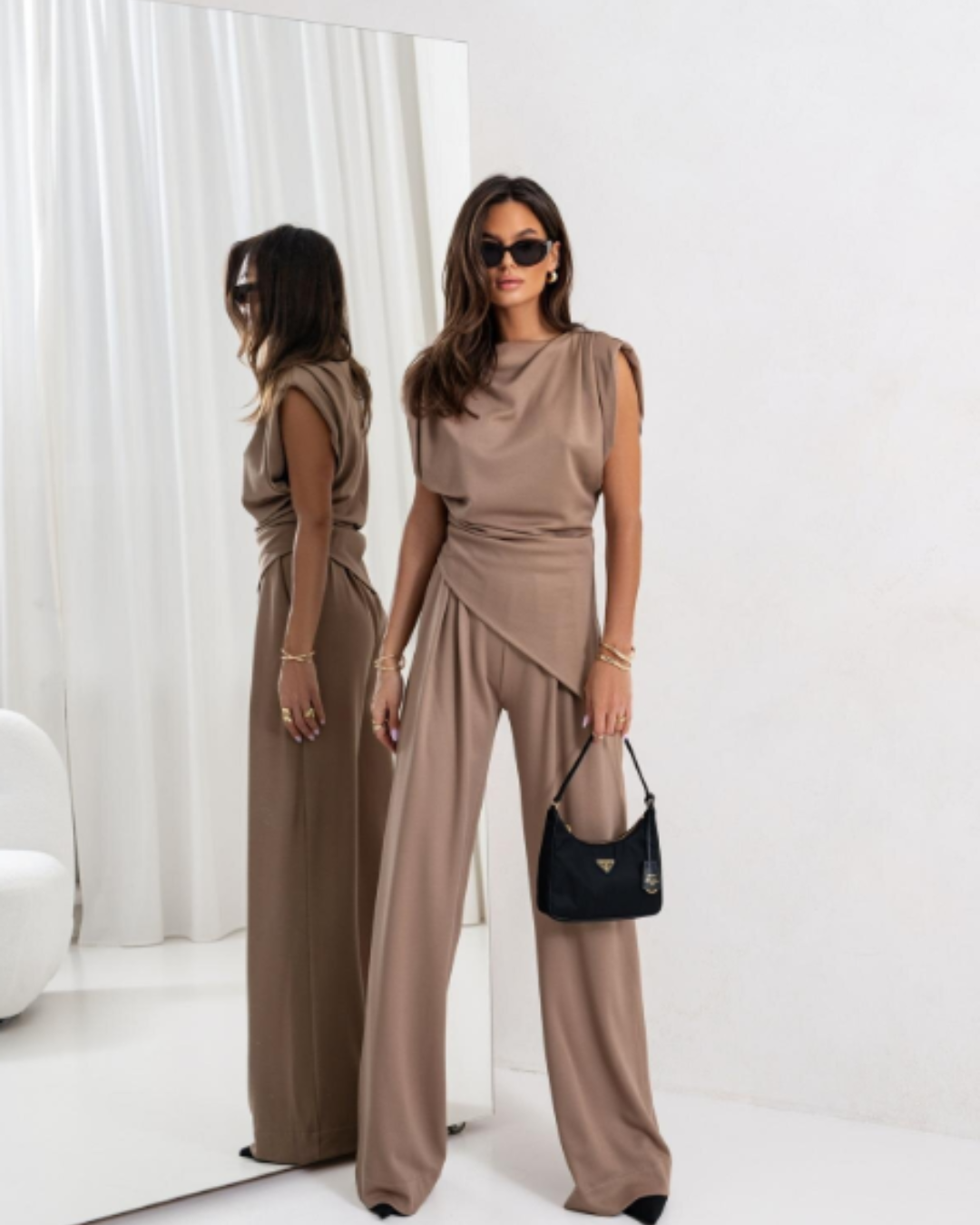 Conjunto de Duas Peças com Efeito Modelador para Eealçar a sua Figura com Elegância